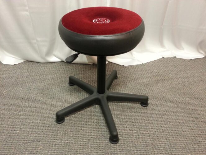 Roc-N-Soc Lunar Series Round Red Throne