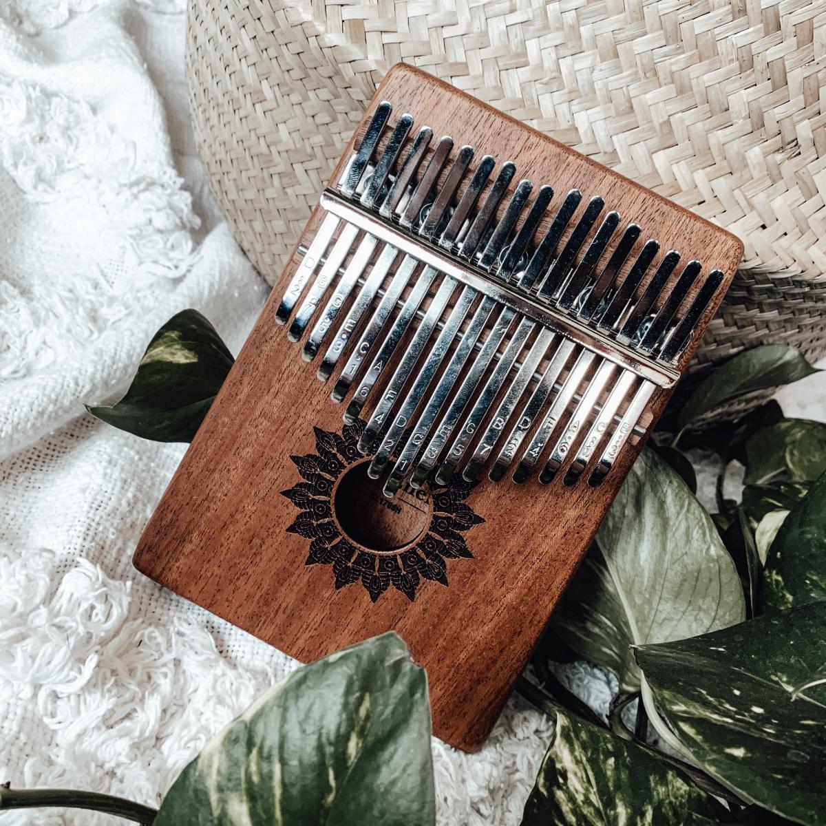 Meinl Sonic Energy Sound Hole Kalimba, 17 Tone, Mahogany Matte KL1708H